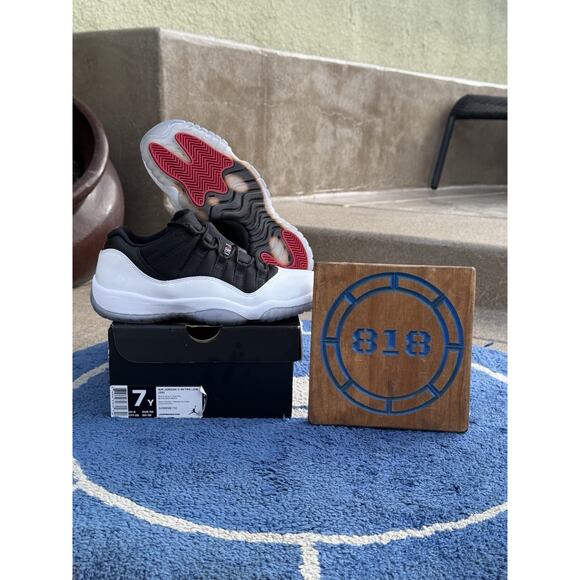 AIR JORDAN 11 RETRO LOW TUXEDO REVERSE CONCORD Size 7 528896 110 - Picture 1 of 11